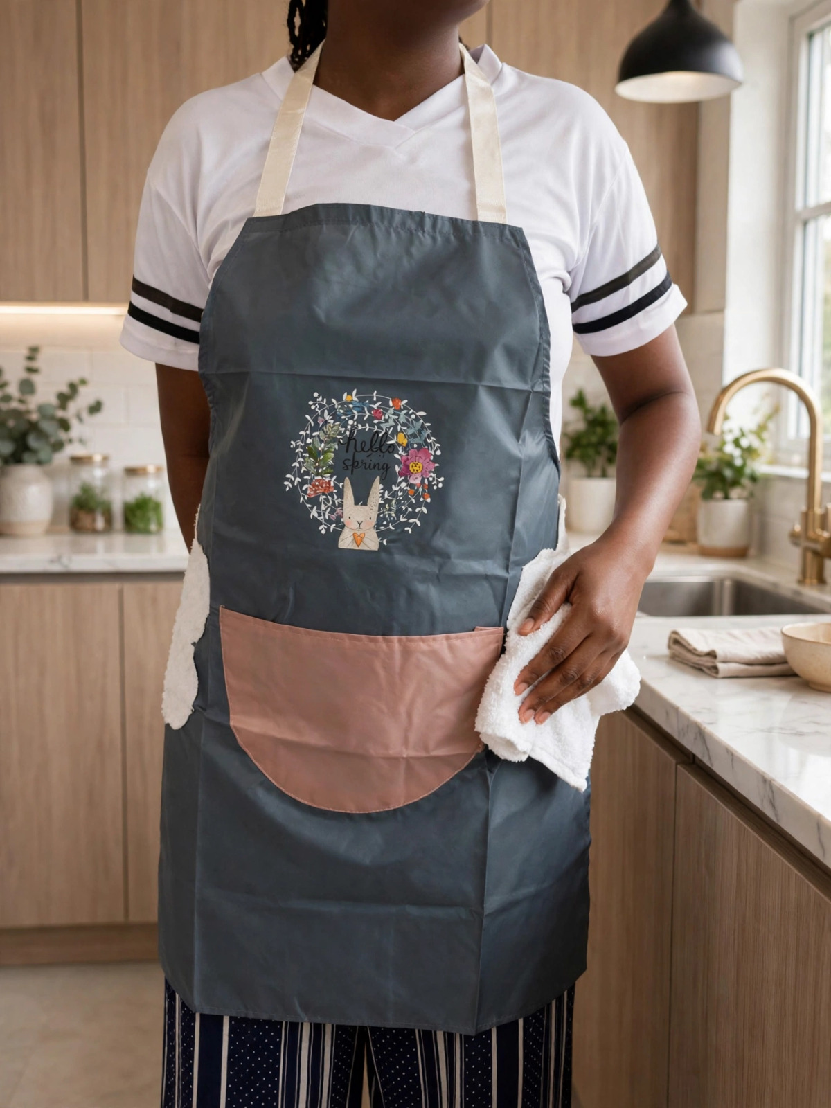 APRON(NEW) - Image 2